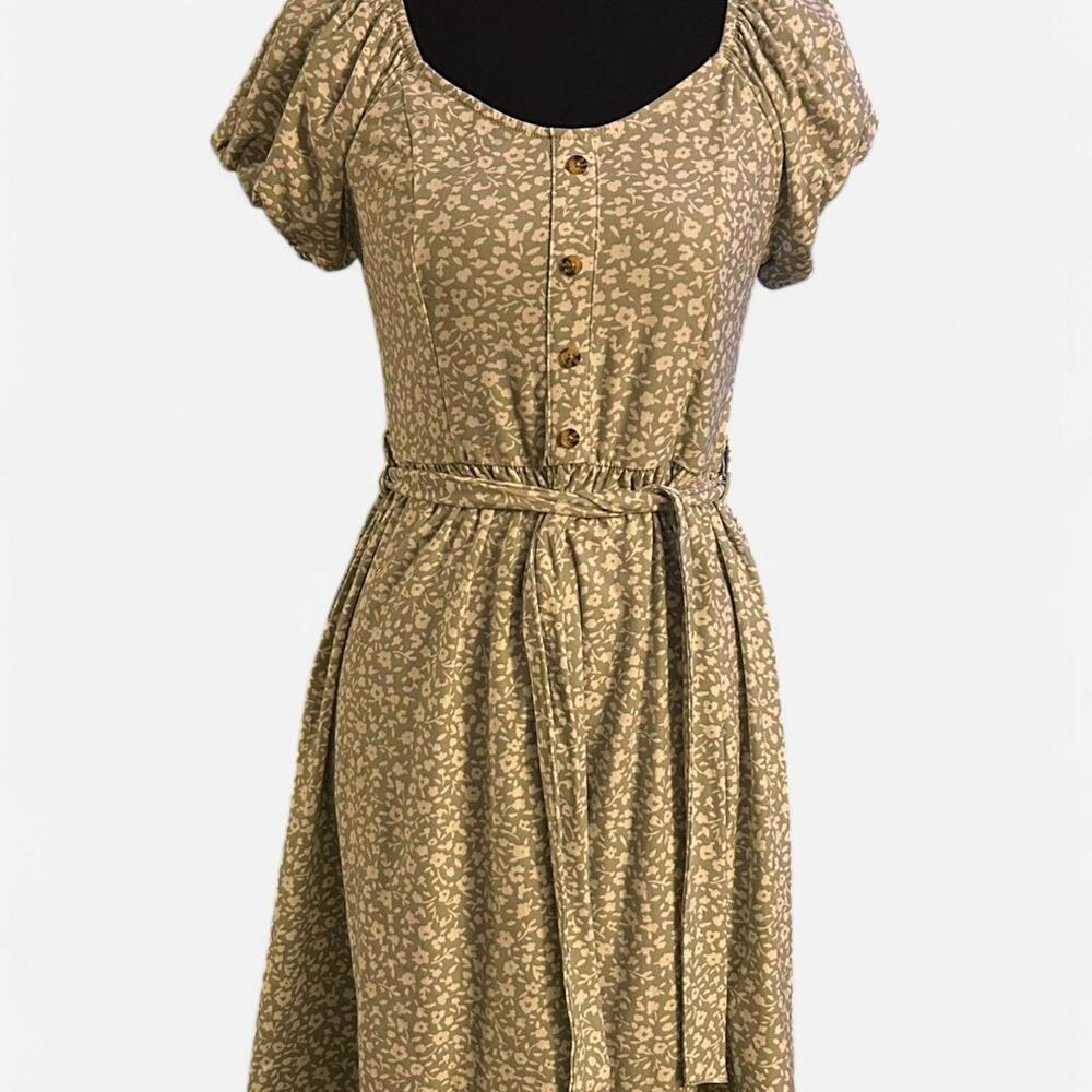 No Boundaries Women's Green and White Dress